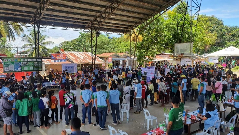 MAY 19, 2022 – THE PEACE CARAVAN WITH ITS THEME “CONTINUING PEACE THROUGH SUSTAINABLE COMMUNITY DEVELOPMENT” WAS ATTENDED BY 15 VARIOUS GOVERNMENT AND PRIVATE AGENCIES, EXTENDING THEIR SERVICES TO THE COMMUNITIES OF PEACE 911 FOCUS AREAS.